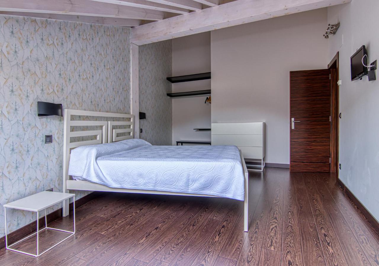 Apartamentos Cuatro Aguas Ucieda Esterno foto